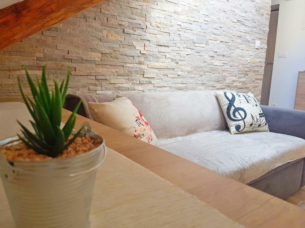 Attic Split Apartment Near City Centre ภายนอก รูปภาพ