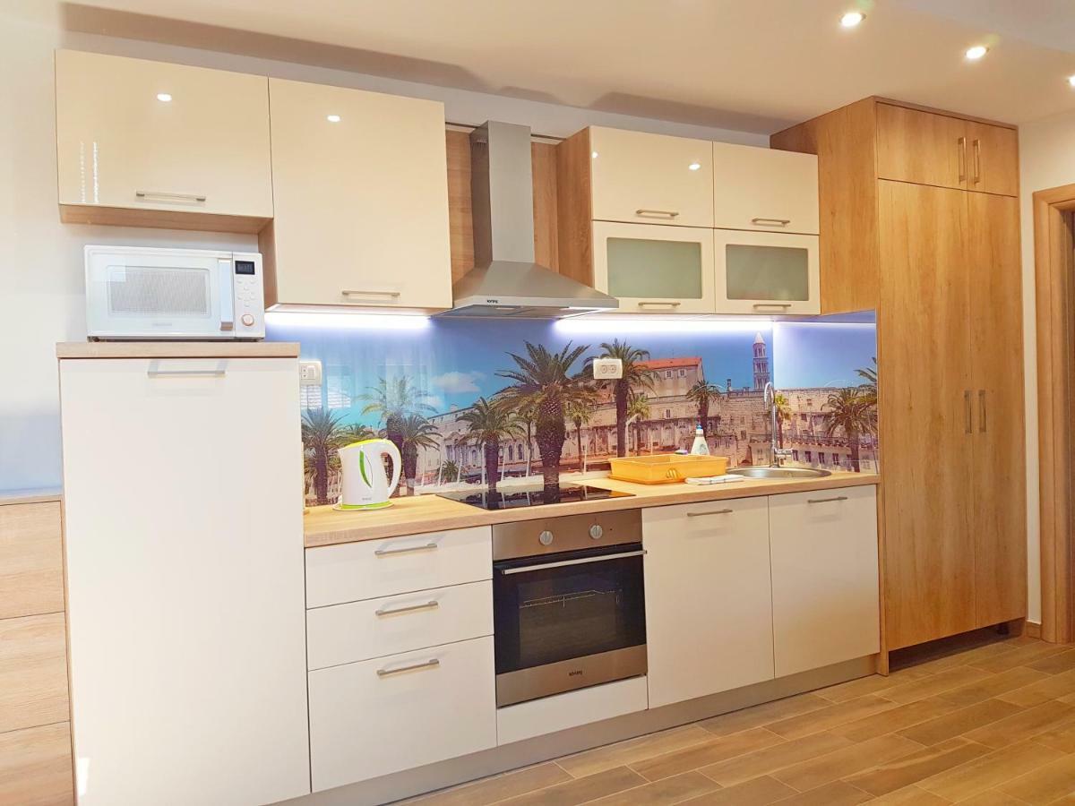 Attic Split Apartment Near City Centre ภายนอก รูปภาพ